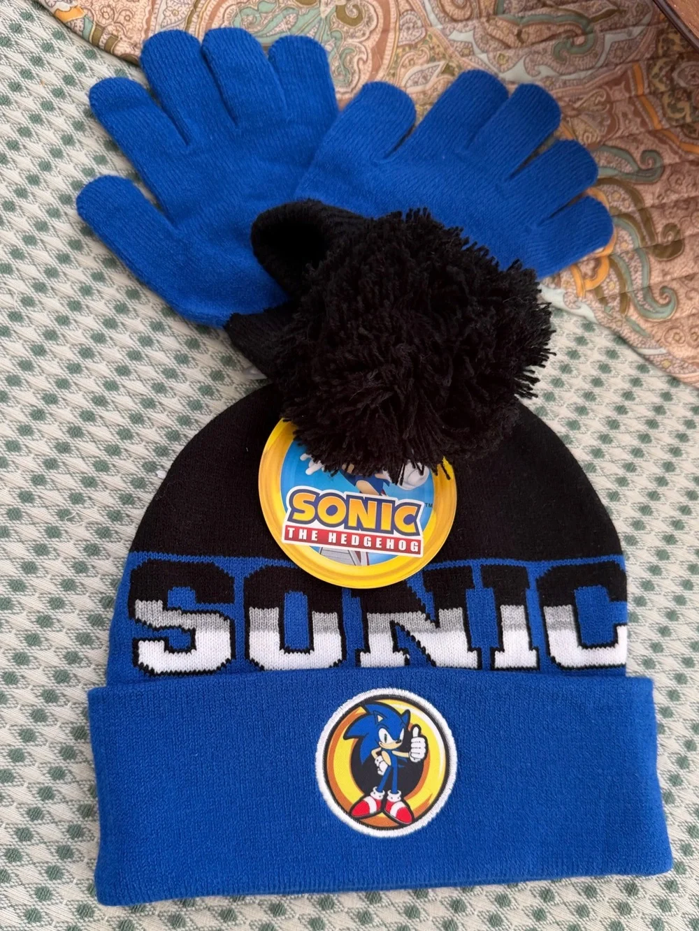 New Sonic the Hedgehog Kids Blue & Black Pom Beanie with Blue Gloves